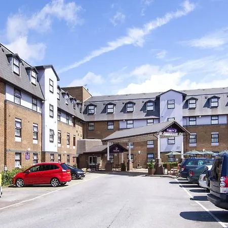 Premier Inn London Gatwick Airport - A23 Airport Way-3